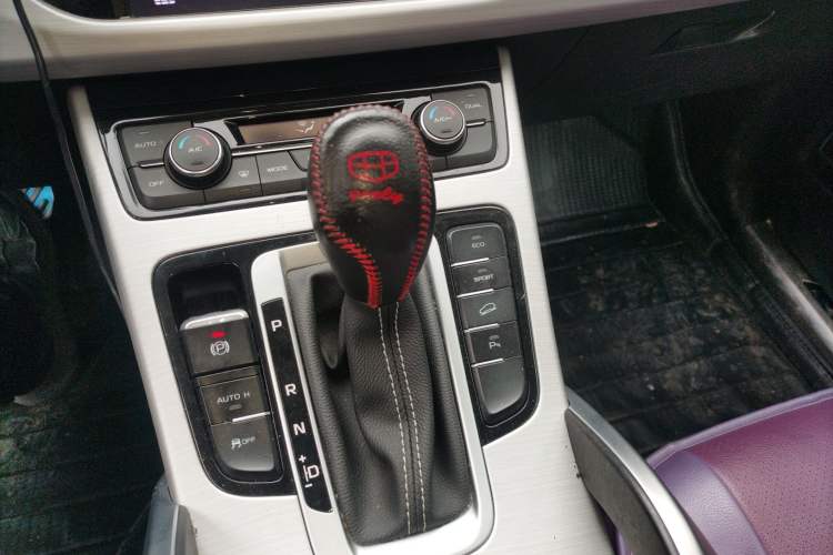 Used Geely Auto Emgrand X7 Sport 2016 1.8TD Automatic ZhiShang Model