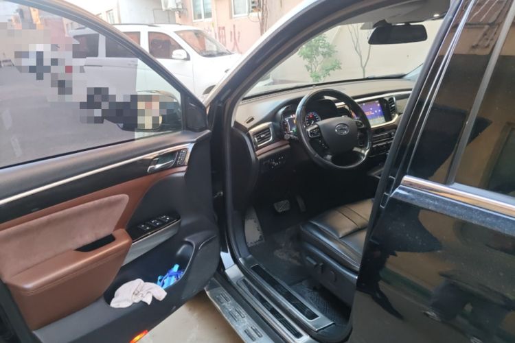 Used GAC Trumpchi GS8 2017 320T Two-Wheel Drive Luxury Smart Connectivity Version (7 Seats)