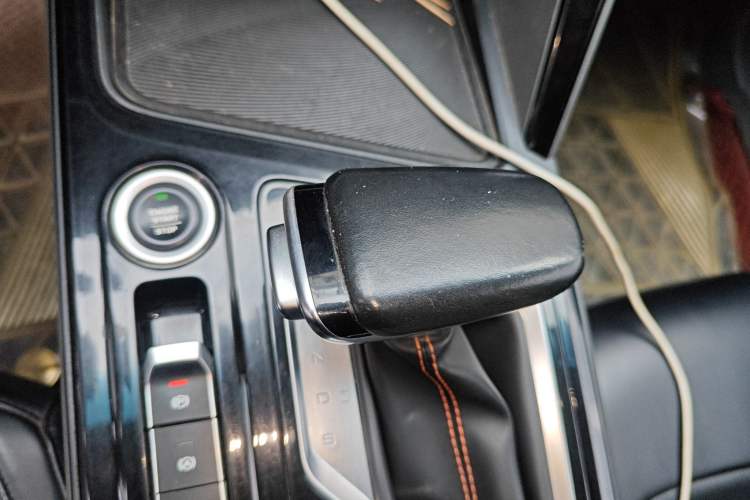 Used Baojun RC-6 2019 1.5T CVT 24-Hour Online Luxury Edition
