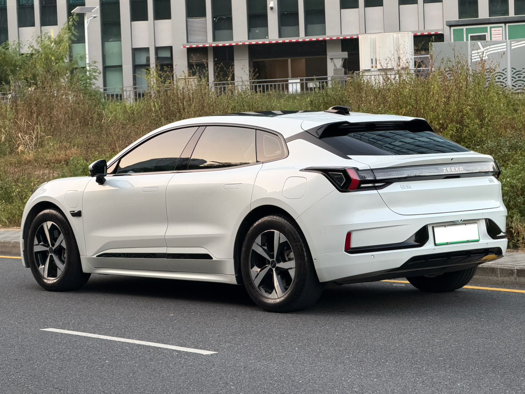 Zeekr 001 2023 WE Edition 100 kWh — снимка 4