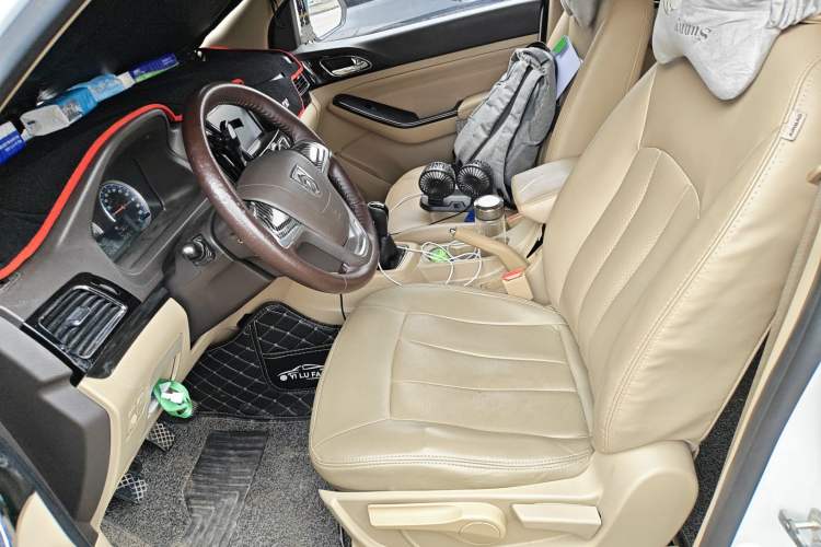 Used Baojun 730 2014 1.5L manual Comfort version 7 seats
