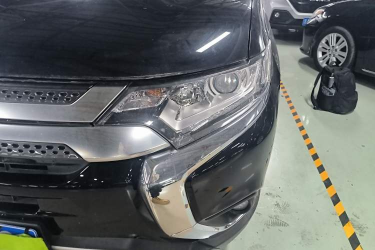 Used Mitsubishi Outlander 2020 2.0L Two-Wheel Drive Comfort Edition 7-Seater