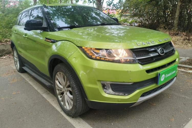 Used Land X7 2016 2.0T Panoramic Prestige Edition Front Right 45 Deg