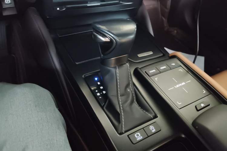 Used Lexus ES 2020 200 Excellence Edition