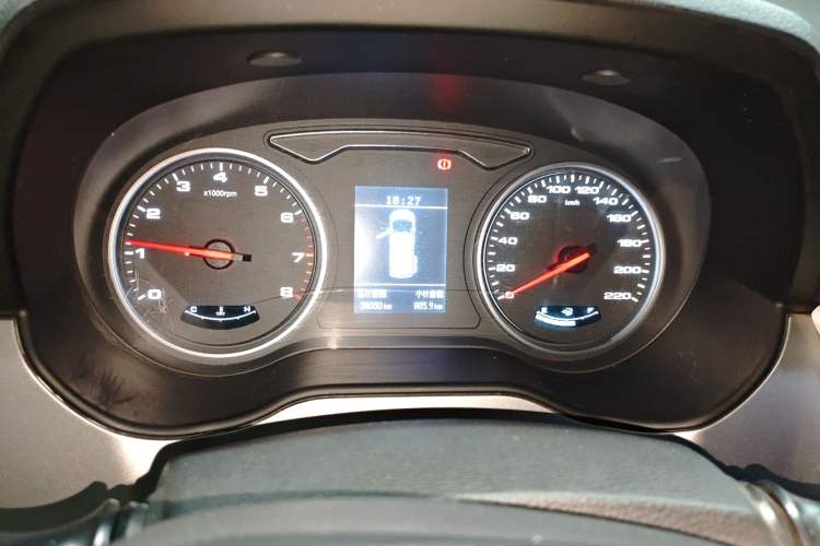 Used JAC Refine M4 2021 2.0L Manual Comfort Edition Instrument Cluster