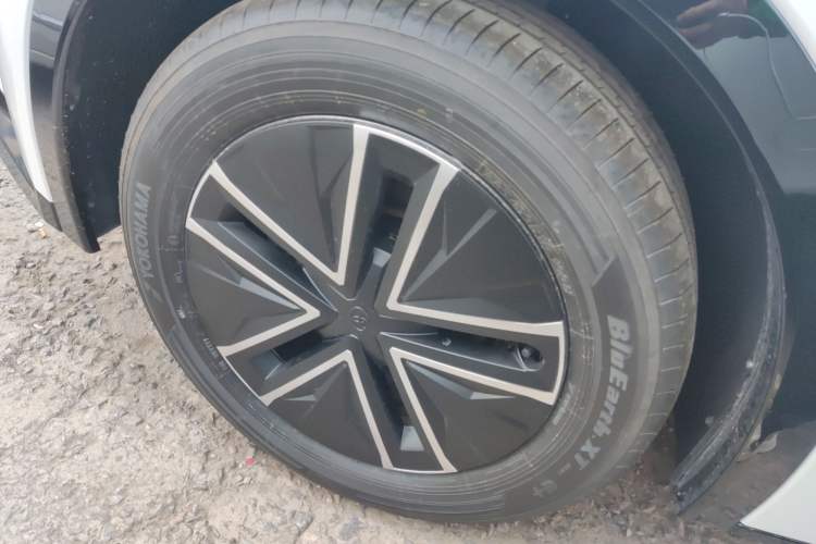 Used Toyota bZ5 2025 Model 550 JOY Exterior 8