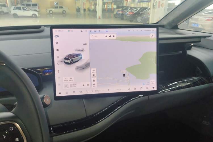 Used Zeekr MIX 2025 Intelligent Driving Version
