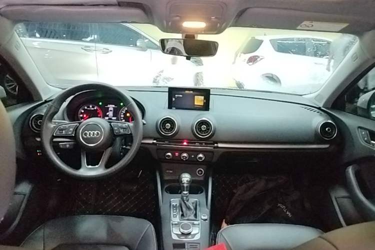 Used Audi A3 2020 Restyled Sportback 35 TFSI Entry-Level China VI Emission Standard
