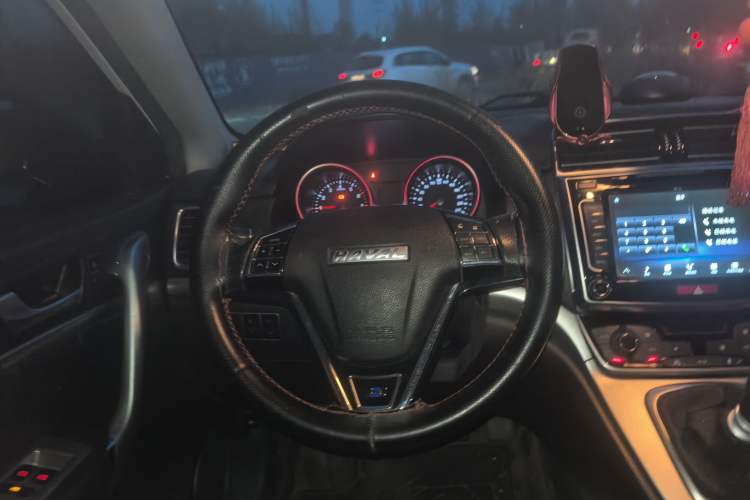 Used Haval H6 2017 Blue Label Sport Edition 1.5T Manual Two-Wheel Drive Elite Model Steering Wheel