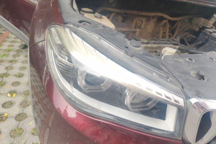 Used SWM X7 2016 1.8L Manual Luxury Edition 7 Seats
