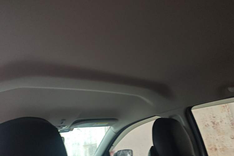 Used Citroen C3-XR 2015 1.6L Manual Fashion Edition Headliner