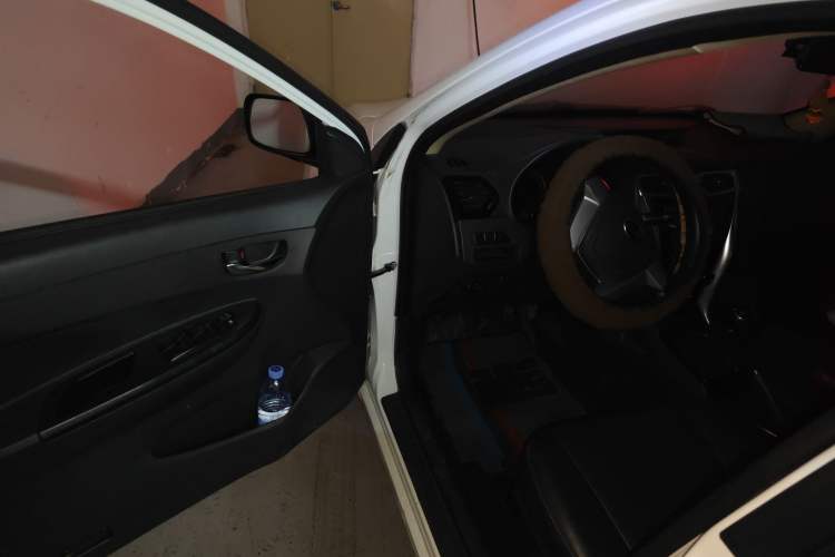 Used BYD F3 2020 1.5L Manual Luxury Edition Driver Seat