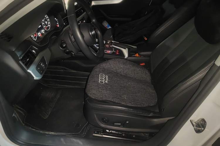 Used Audi A4L 2018 30th Anniversary Edition 40 TFSI Fashion Model