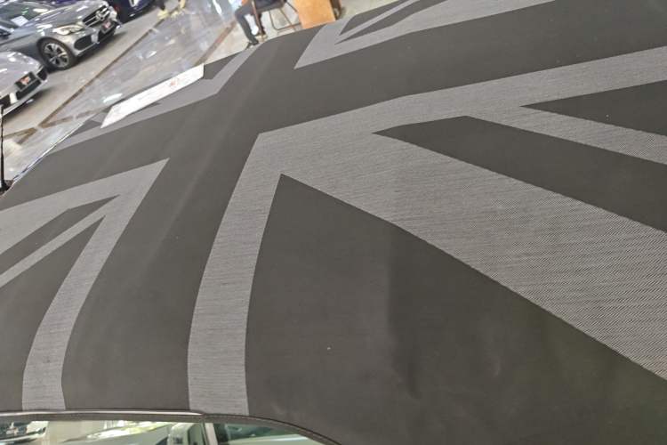 Used MINI MINI 2023 Second Facelift 2.0T COOPER S CABRIO Artist
