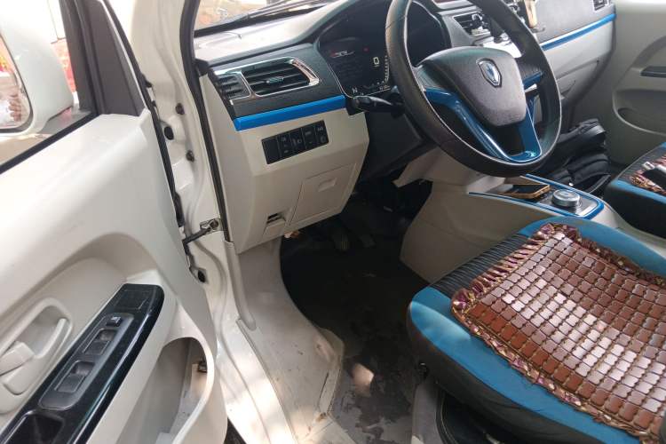 Used Jinbei New Hiace EV 2023 Comfort Model
