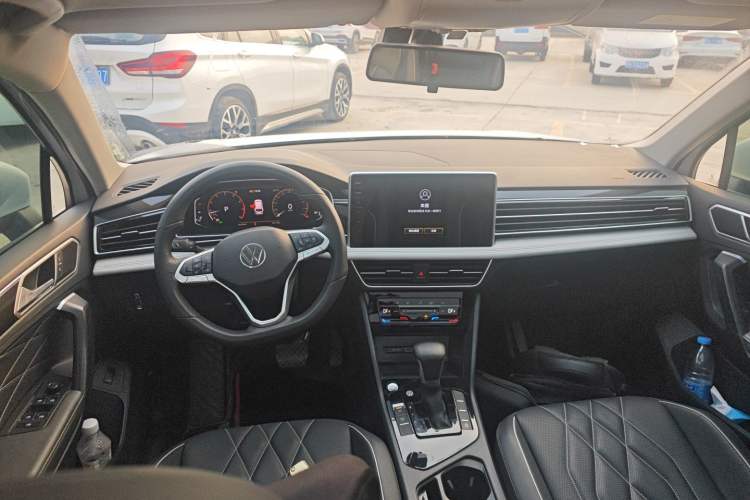 Used Volkswagen Tiguan L 2024 300TSI Automatic Two-Wheel Drive Smart Edition