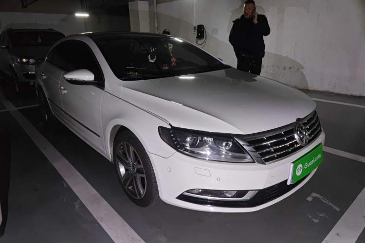 Used Volkswagen FAW-Volkswagen CC 2013 1.8TSI Luxury Model Front Right 45 Deg