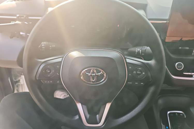 Used Toyota Corolla 2024 1.8L Smart Electric Hybrid Dual-Engine Pioneer Edition