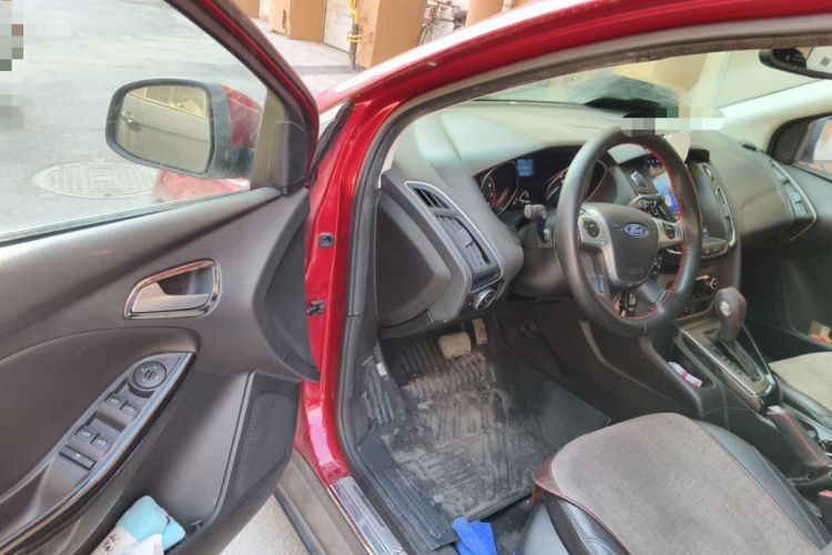 Used Ford Focus 2012 Hatchback 1.6L Automatic Fashion Edition