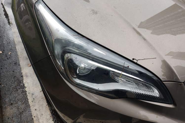 Used Buick Envision 2018 20T Two-Wheel-Drive Elite Model