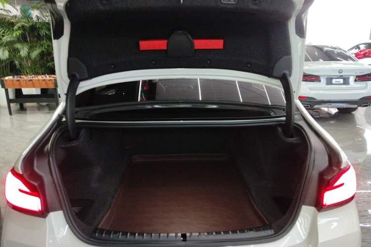 Used BMW 5 Series 2023 530Li Leading Model M Sport Package