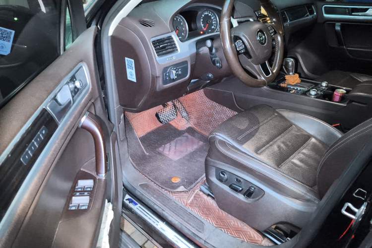 Used Volkswagen Touareg 2016 3.0 TSI High-End Version Driver Seat