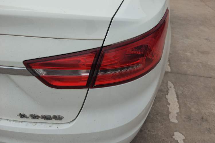 Used Ford Escort 2015 1.5L Automatic Fashion Model
