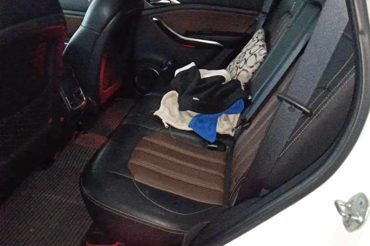 Used BYD Song 2017 Gaishe Upgrade Edition 1.5TID Automatic Elite Model
