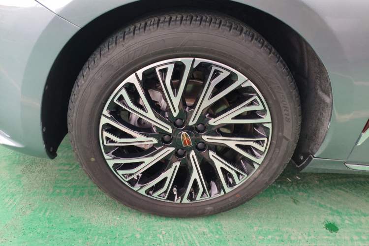 Used Hongqi H5 2024 2.0T Automatic Smart Connect Flagship Edition
