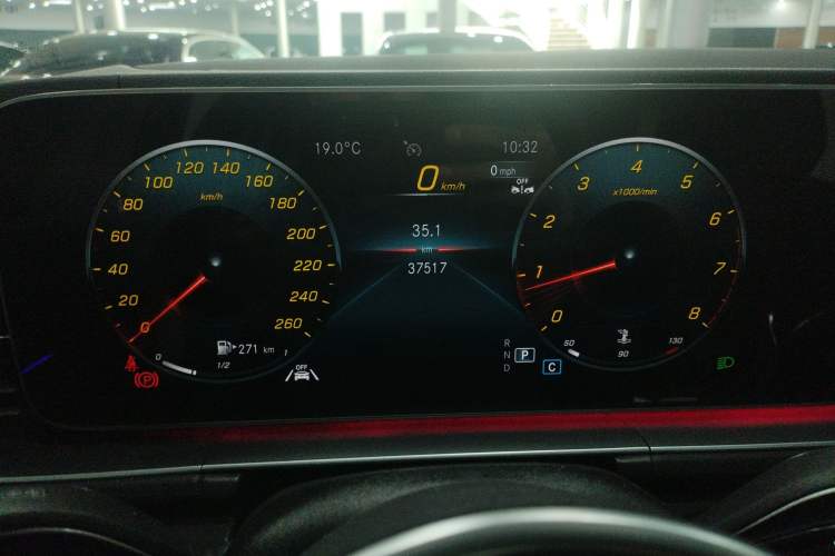 Used Mercedes-Benz GLE 2023 GLE 350 4MATIC Stylish Model
