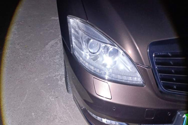 Used Mercedes-Benz S-Class 2012 S 350 L Grand Edition Right Front Headlight