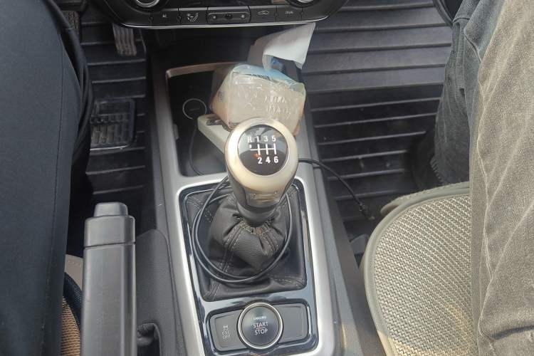 Used Qoros 3 2014 Sedan 1.6L Manual Zhiyue Model
