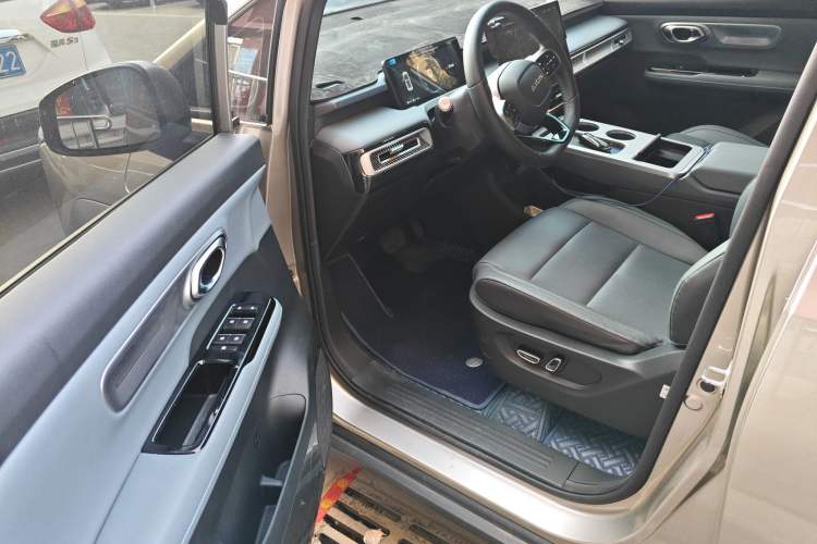 Used AION Y 2023 Younger Star Edition