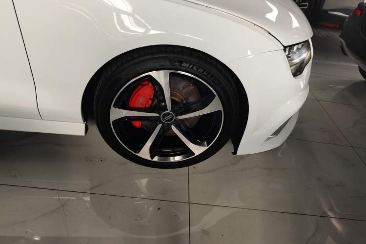 Used Audi A7 2014 50 TFSI quattro Comfort Model Right Rear Wheel Hub