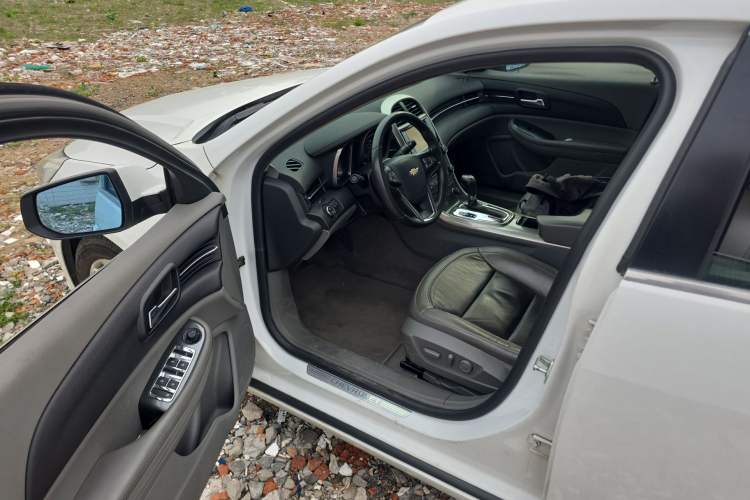 Used Chevrolet Malibu 2012 2.0L Automatic Luxury Edition Driver Seat