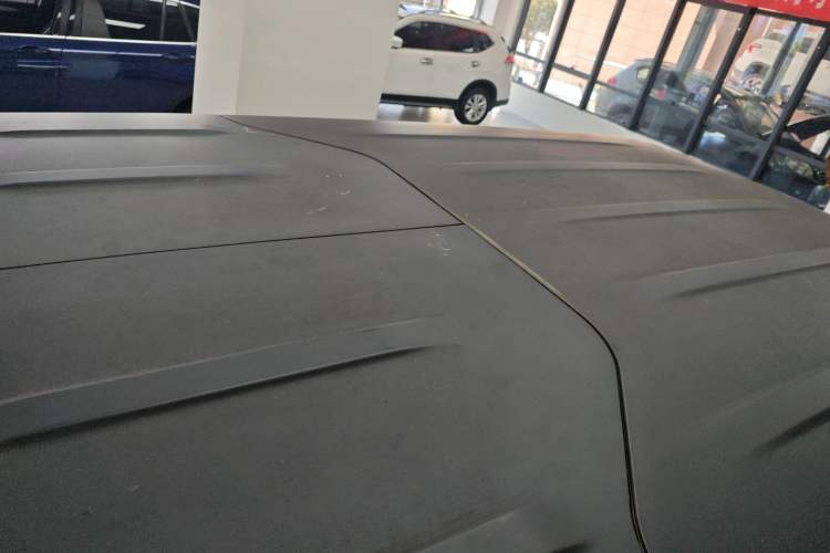 Used BAIC Off-Road BJ40 2016 40L 2.0T Manual Two-Wheel Drive Luxury Edition
