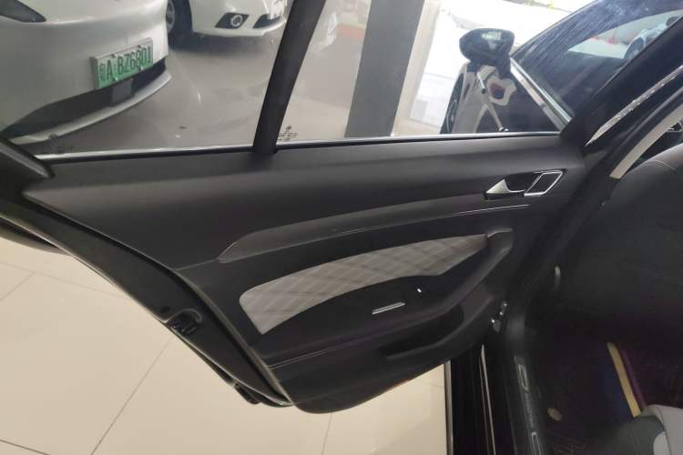 Used Volkswagen Magotan 2023 2 Million Units Limited Edition 280TSI DSG Leading Version