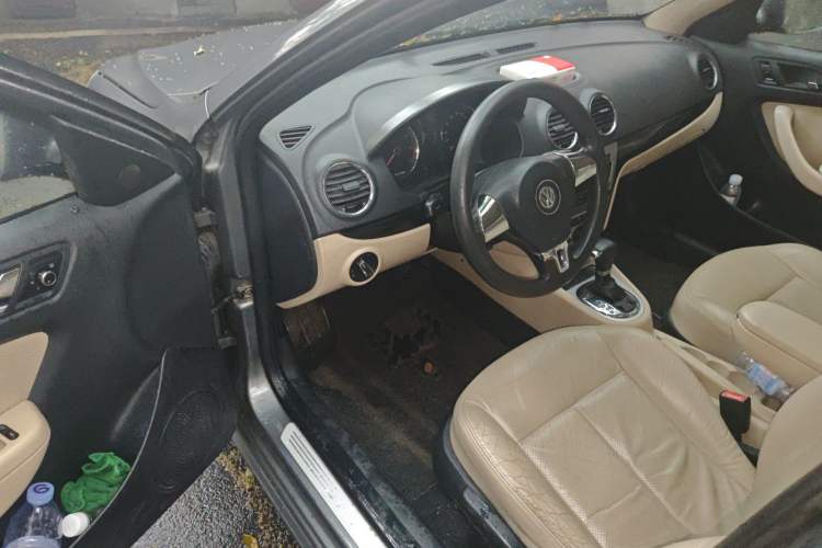 Used Volkswagen Lavida 2011 1.6L Automatic Premium Edition