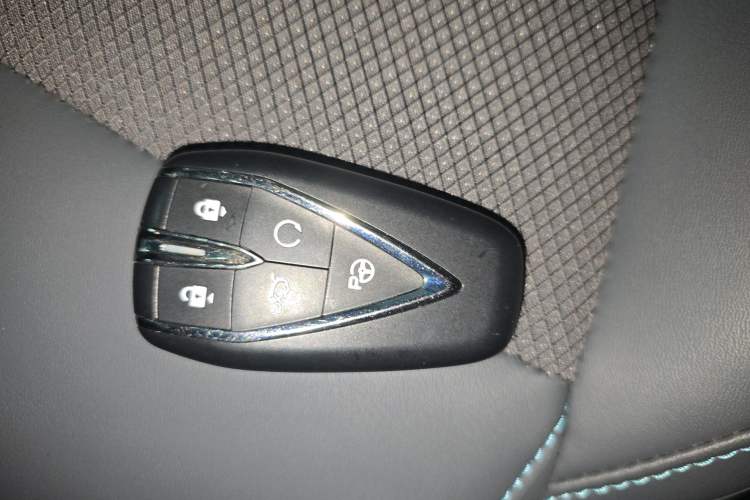 Used CHANGAN UNI-Z 2025 1.5T Luxury Version
