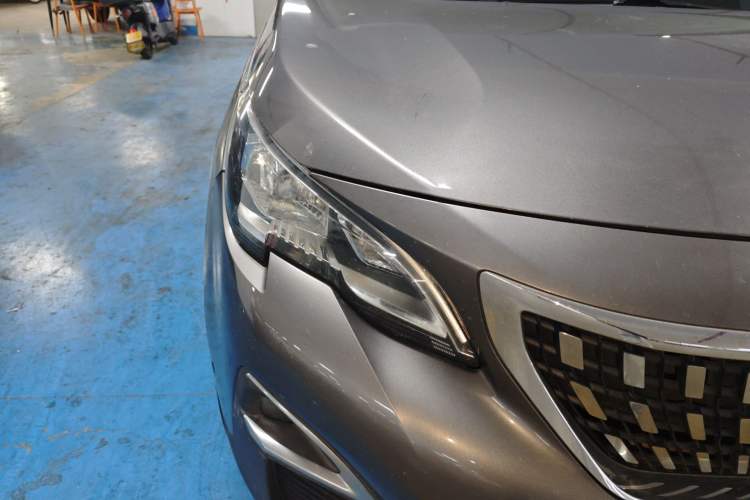 Used Peugeot 4008 2017 350THP Luxury Edition Right Front Headlight