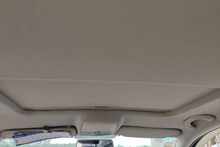 Used Volkswagen Bora 2014 1.6L Manual Comfort Model Headliner