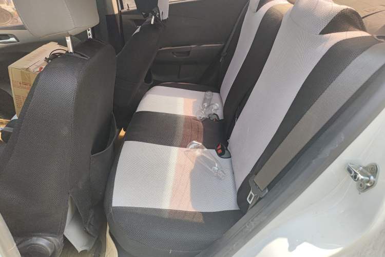 Used Chevrolet Aveo Sonic 2011 Sedan 1.4L MT SL