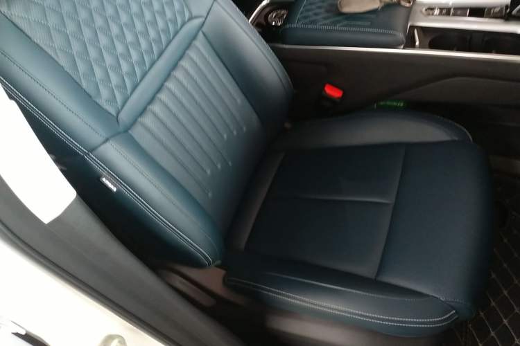 Used Geely Auto Jiajie 2023 Geely Jiaji L 1.5TD DCT Luxury Model
