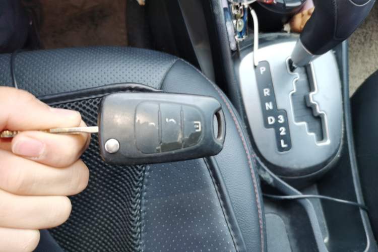 Used Kia K2 2015 Sedan 1.4L Automatic GLS Vehicle Key