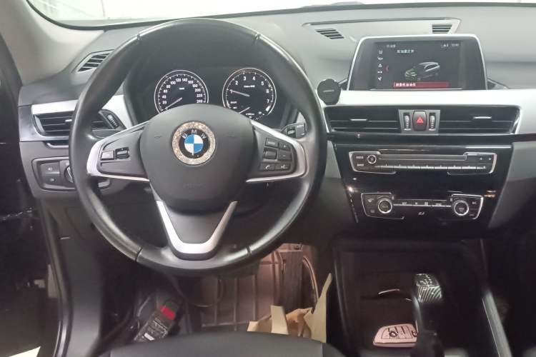 Used BMW X1 2018 sDrive20Li Leading Model
