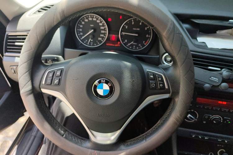 Used BMW X1 2015 sDrive18i Fashion Upgrade Edition
