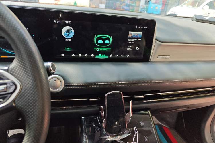 Used NETA U 2022 Zhi400 Pro Lithium Iron Phosphate
