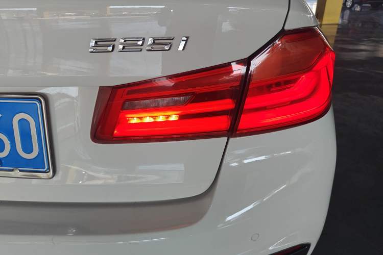 Used BMW 5 Series 2018 525i M Sport Package
