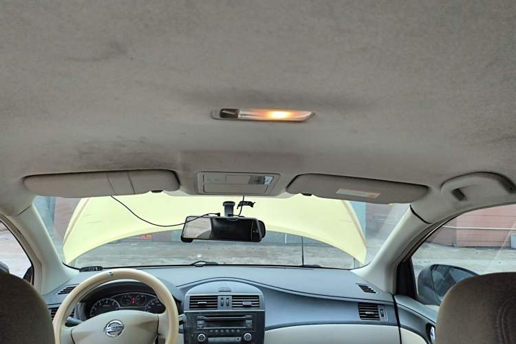 Used Nissan Tiida 2011 1.6L CVT Comfort Model Headliner