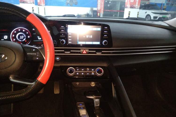 Used Hyundai Elantra 2021 1.5L CVT GLX Elite Edition Audio And AC Panel